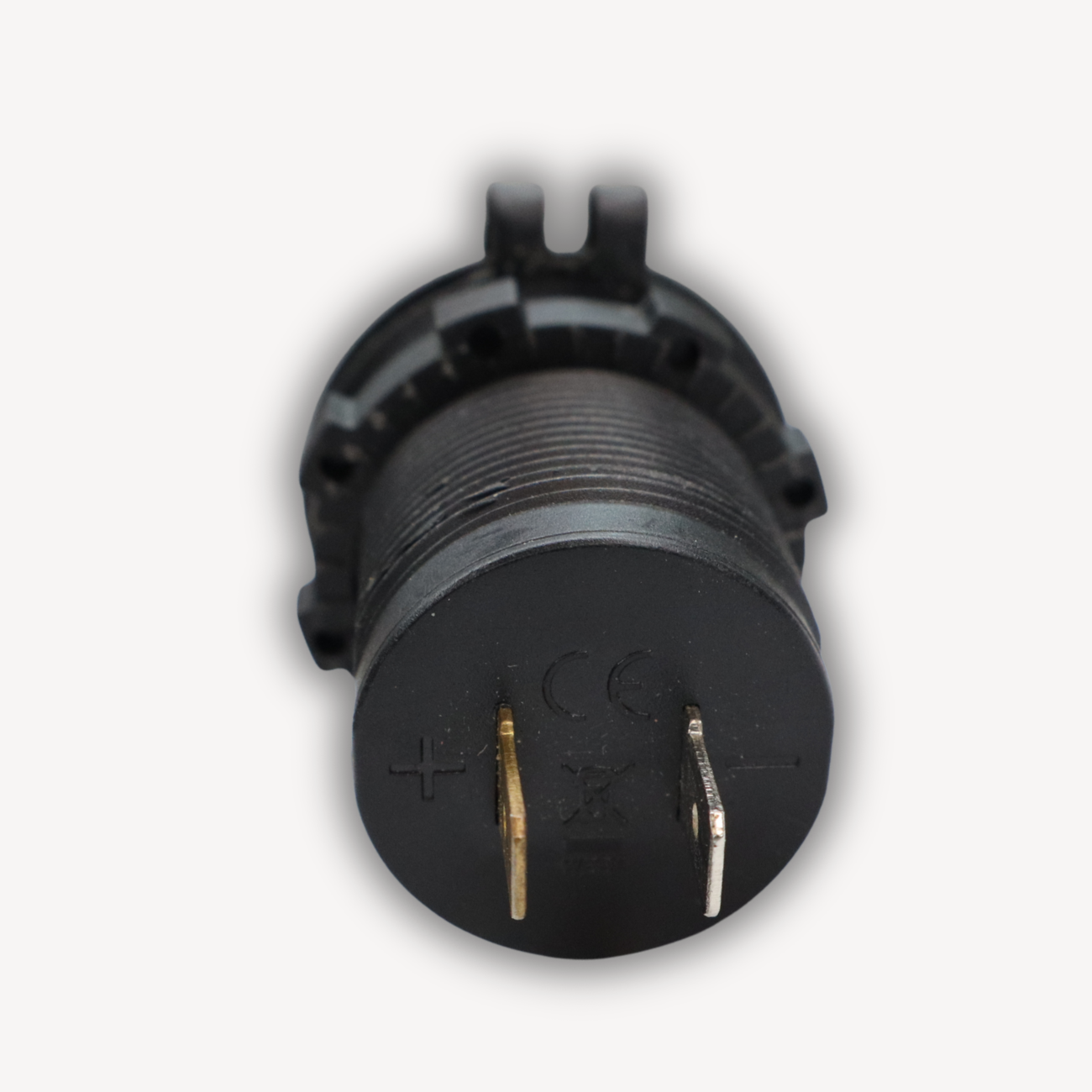 Dual panel mount USB socket, P/N TC-9070412, EASA Form 1-certified, used, serviceable condition
