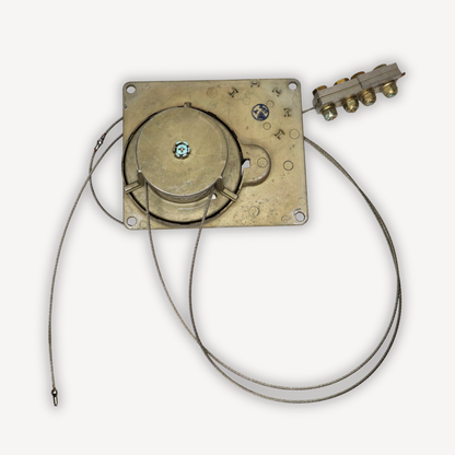 KM 275 servo mount - P/N 065-0030-00