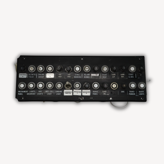 P/N 35209-00, PA28 Circuit Breaker Panel, EASA Form 1-certified, used, serviceable condition