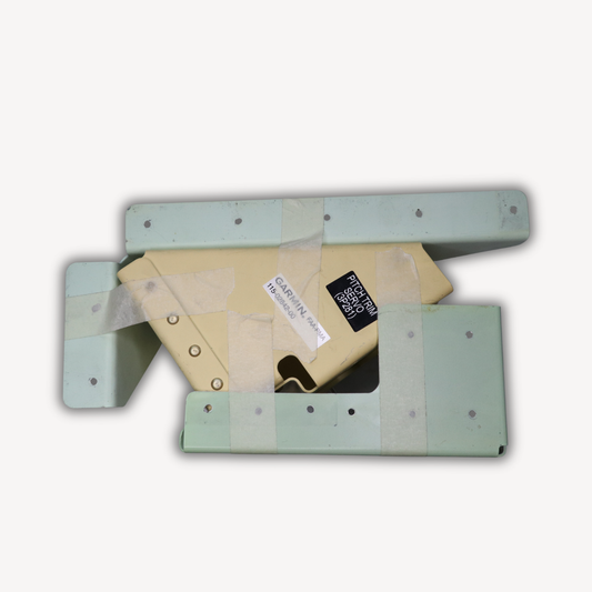 P/N 115-02842-00, GFC 500 PA28 mounting kit, EASA Form 1-certified, used, serviceable condition