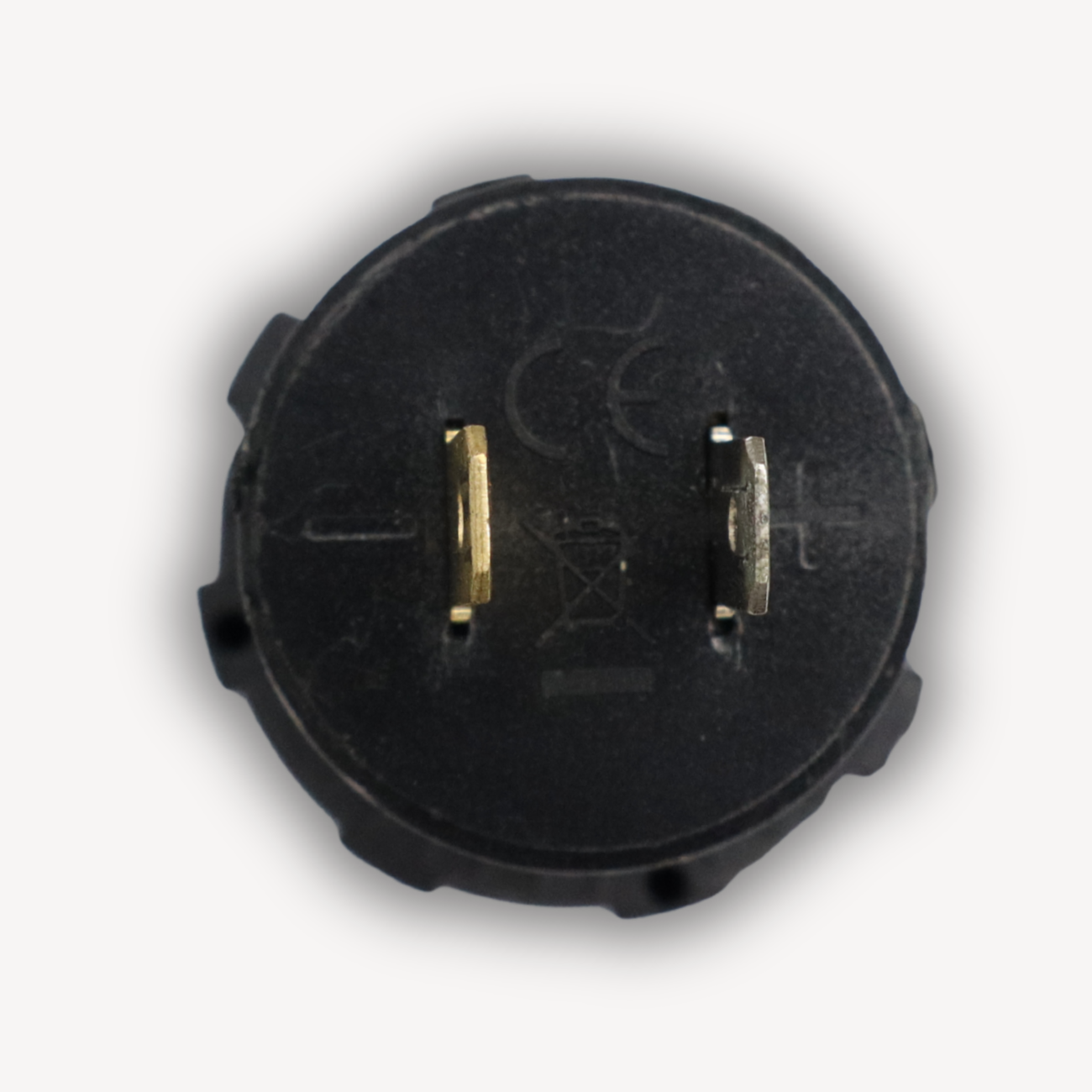 P/N QC3.0, Panel mount USB socket, EASA Form 1-certified, used, serviceable condition