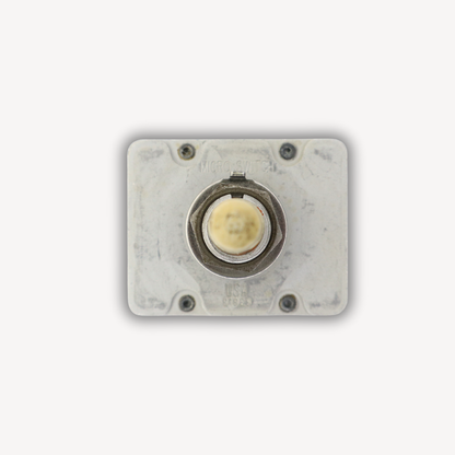 Aircraft toggle switch MS27406-3 – top view, used serviceable, EASA Form 1