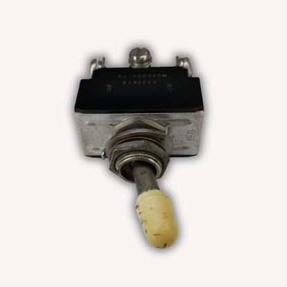 Aircraft Toggle Switch MS35059-23 – Used, serviceable condition, EASA Form 1 certified
